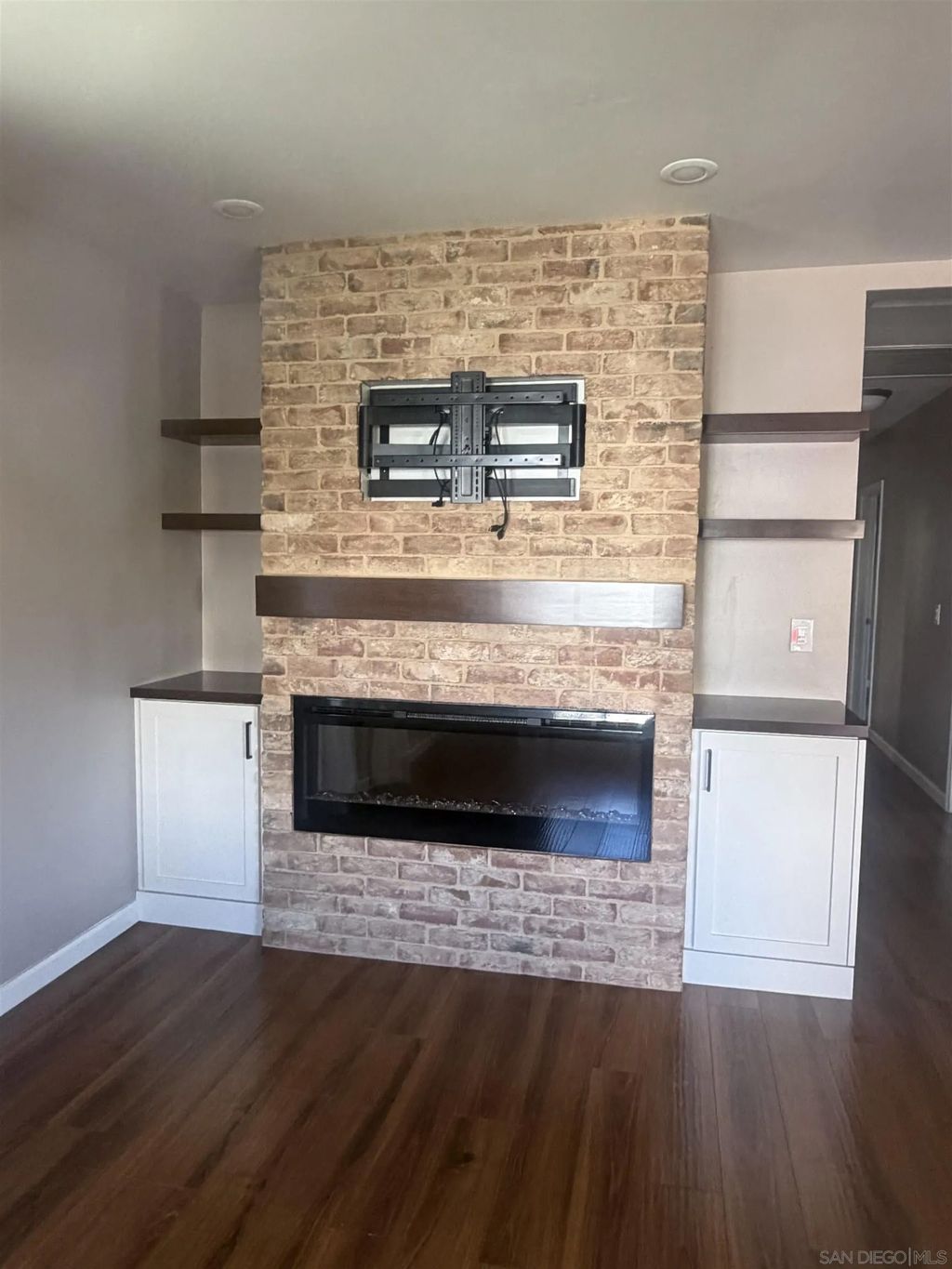 Photo of 4834 Schuyler Ave, La Mesa, CA 91941 (MLS # 260013296)