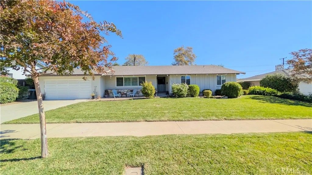 Photo of 1418 Niagara Ave, Claremont, CA 91711 (MLS # CV26059609)