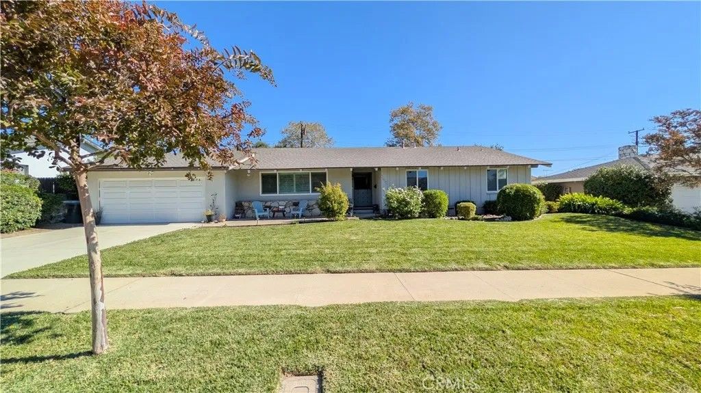 Photo of 1418 Niagara Ave, Claremont, CA 91711 (MLS # CV26059609)