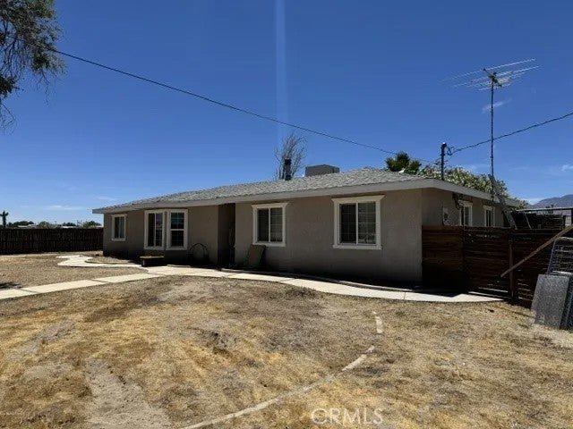 11132 E Avenue R6