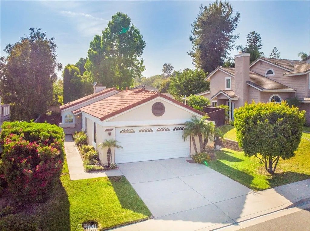 Photo of 5585 Via Del Coyote, Yorba Linda, CA 92887 (MLS # PW26096739)
