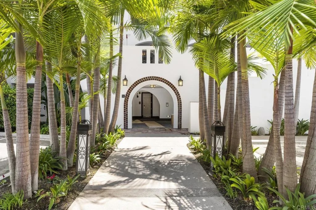 7323 Estrella De Mar Road 42