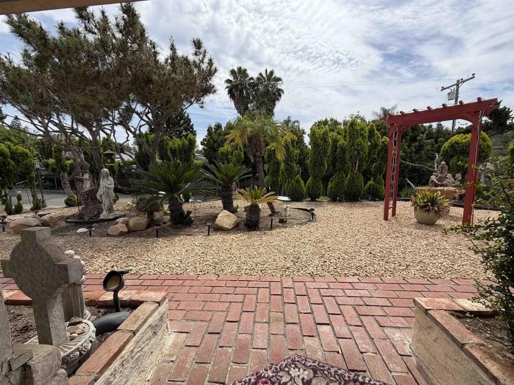 1154 Monte Vista Dr