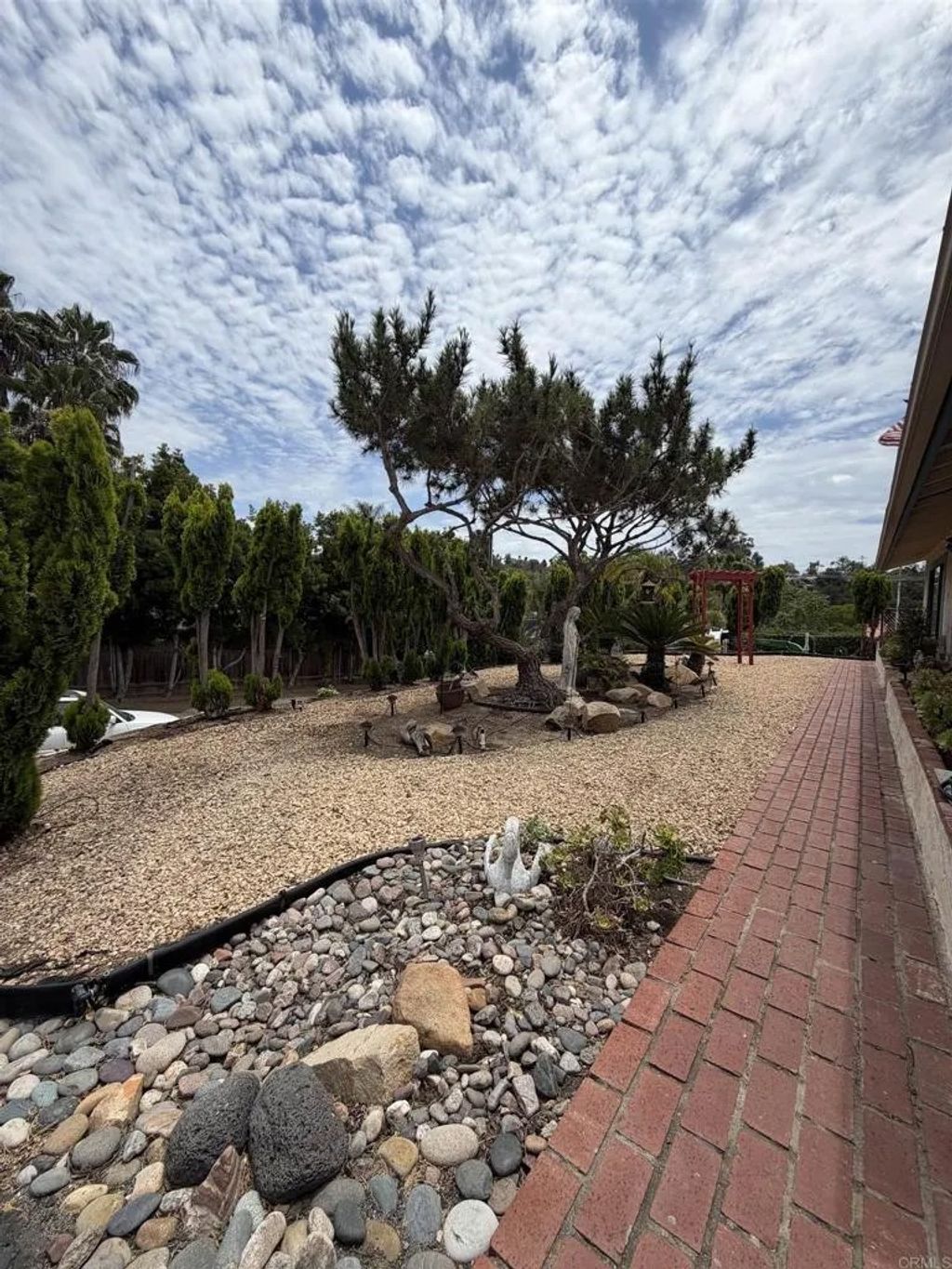 Photo of 1154 Monte Vista Dr, Vista, CA 92084 (MLS # NDP2606505)