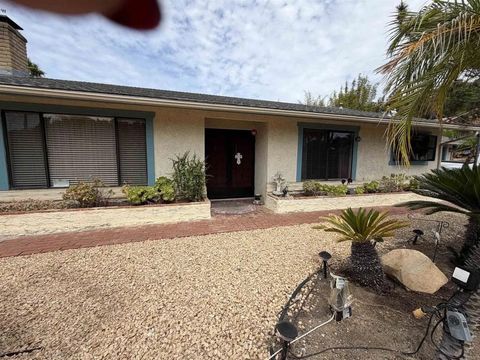 Photo of 1154 Monte Vista Dr, Vista, CA 92084 (MLS # NDP2606505)