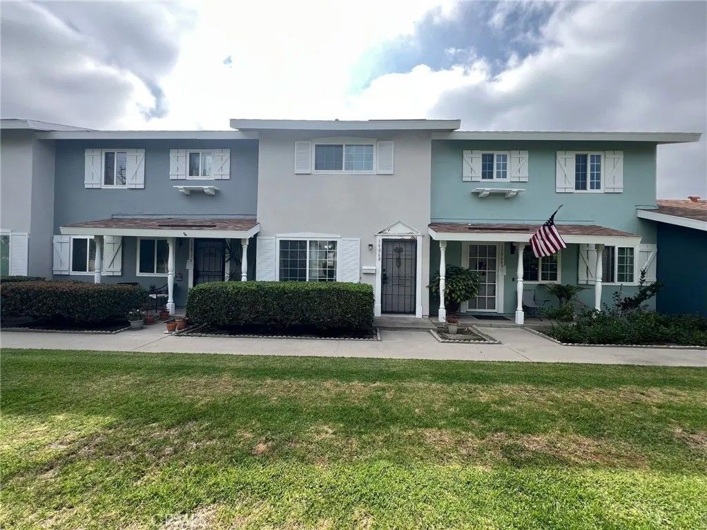 Photo of 19868 Berkshire Ln, Huntington Beach, CA 92646 (MLS # PW25266605)