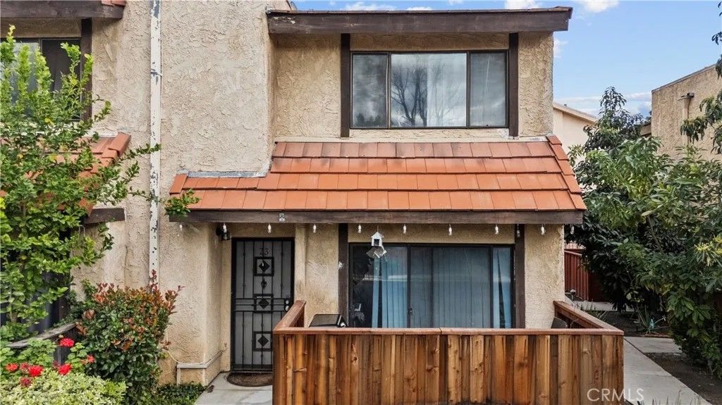 Photo of 14435 Plummer #23, Panorama City, CA 91402 (MLS # SR26027435)