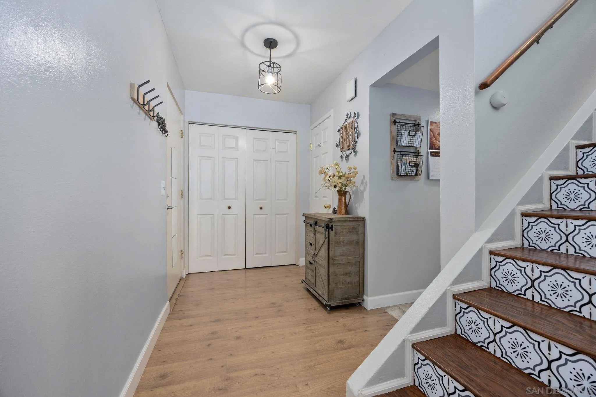 12310 Teri Dr