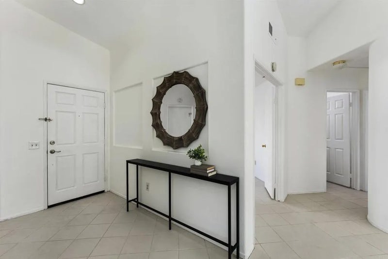 1721 Corte Viejo