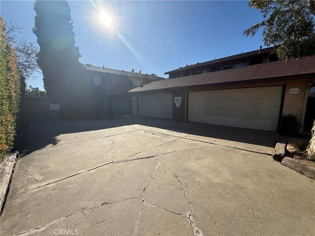 Photo of 854 N Glassell St, Orange, CA 92867 (MLS # DW25281665)