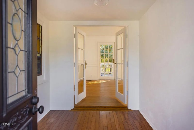 212 Foothill Road