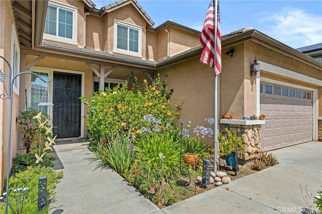 Photo of 29949 Fox Creek, Menifee, CA 92586 (MLS # SW26106807)