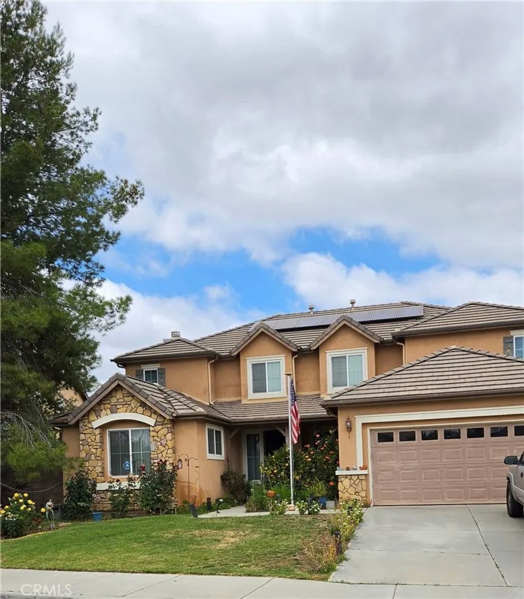 Photo of 29949 Fox Creek, Menifee, CA 92586 (MLS # SW26106807)