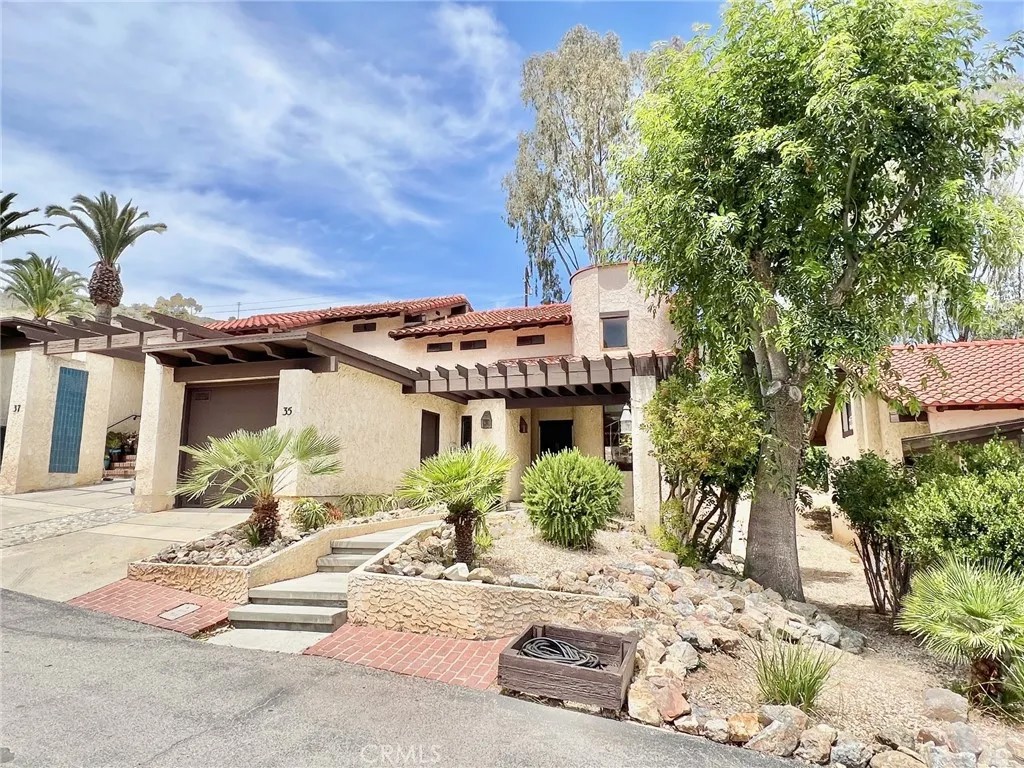 35 Cabrillo Drive