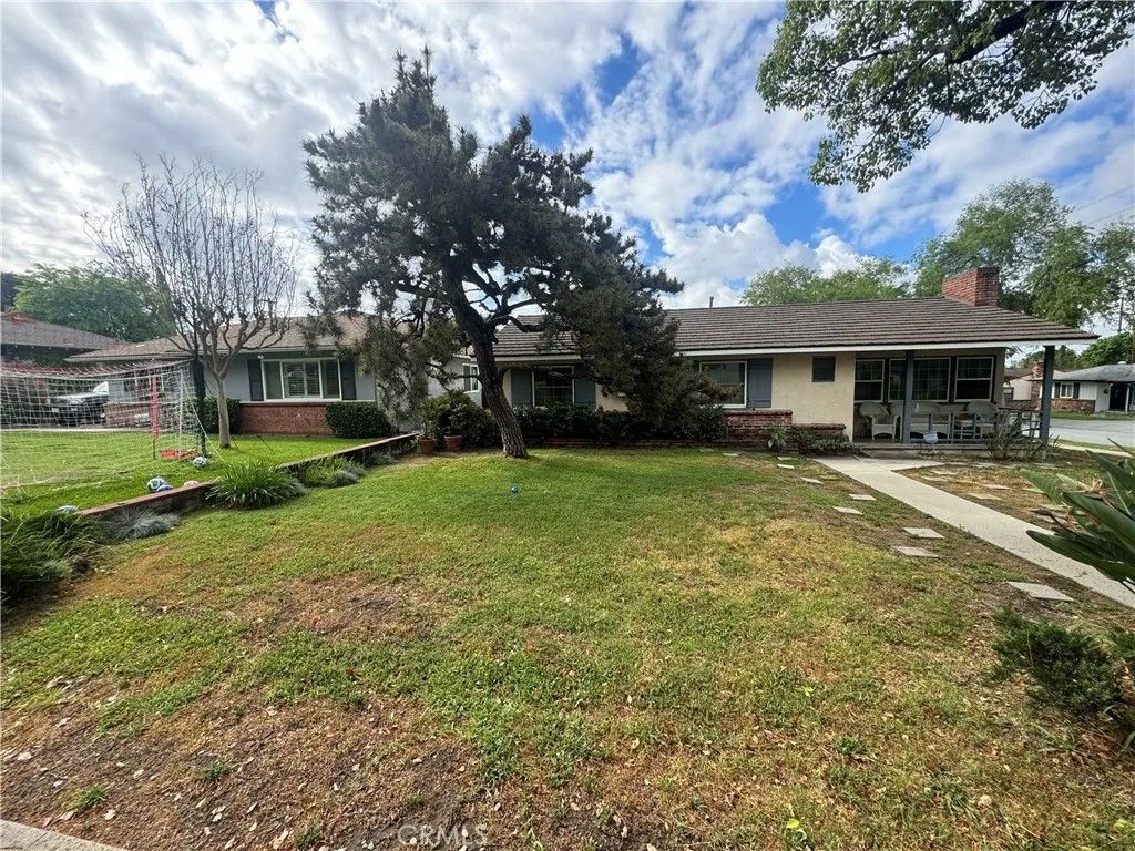 Photo of 3180 Primavera Street, Pasadena, CA 91107 (MLS # CV26069301)