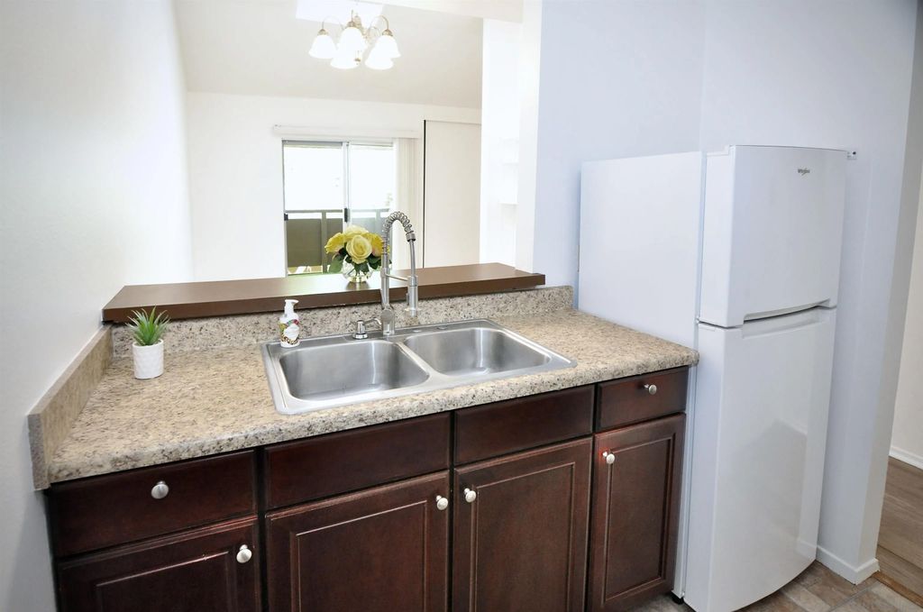 Photo of 1621 Hotel Circle S #E304, San Diego, CA 92108 (MLS # 260008822)