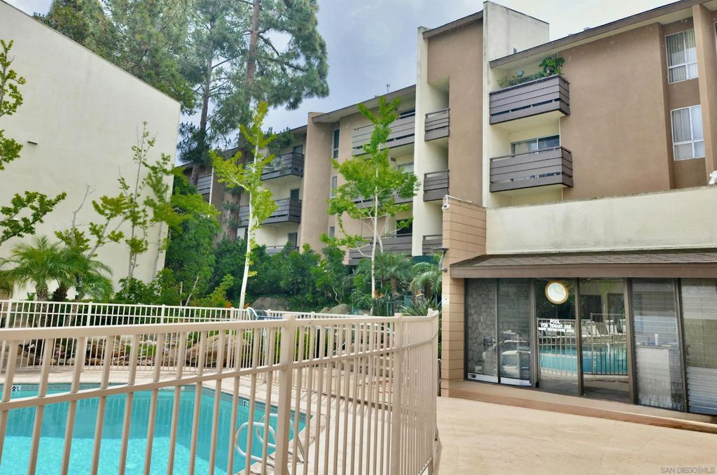 Photo of 1621 Hotel Circle S #E304, San Diego, CA 92108 (MLS # 260008822)