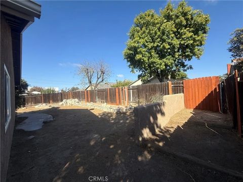 Tiny photo for 2436 Carlsbad Cir, Hemet, CA 92545 (MLS # OC25246250)