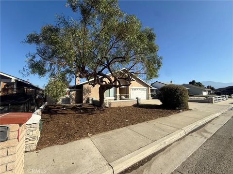 Tiny photo for 2436 Carlsbad Cir, Hemet, CA 92545 (MLS # OC25246250)