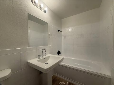 Tiny photo for 2436 Carlsbad Cir, Hemet, CA 92545 (MLS # OC25246250)