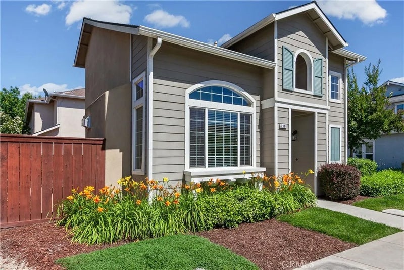 2808 Cottage