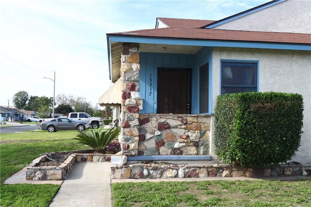 Photo of 15317 Carfax Ave, Bellflower, CA 90706 (MLS # DW25273764)