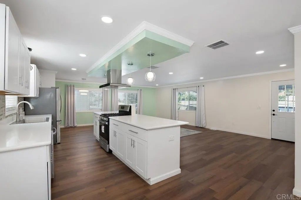 Photo of 1120 E Mission Rd #65, Fallbrook, CA 92028 (MLS # NDP2507659)