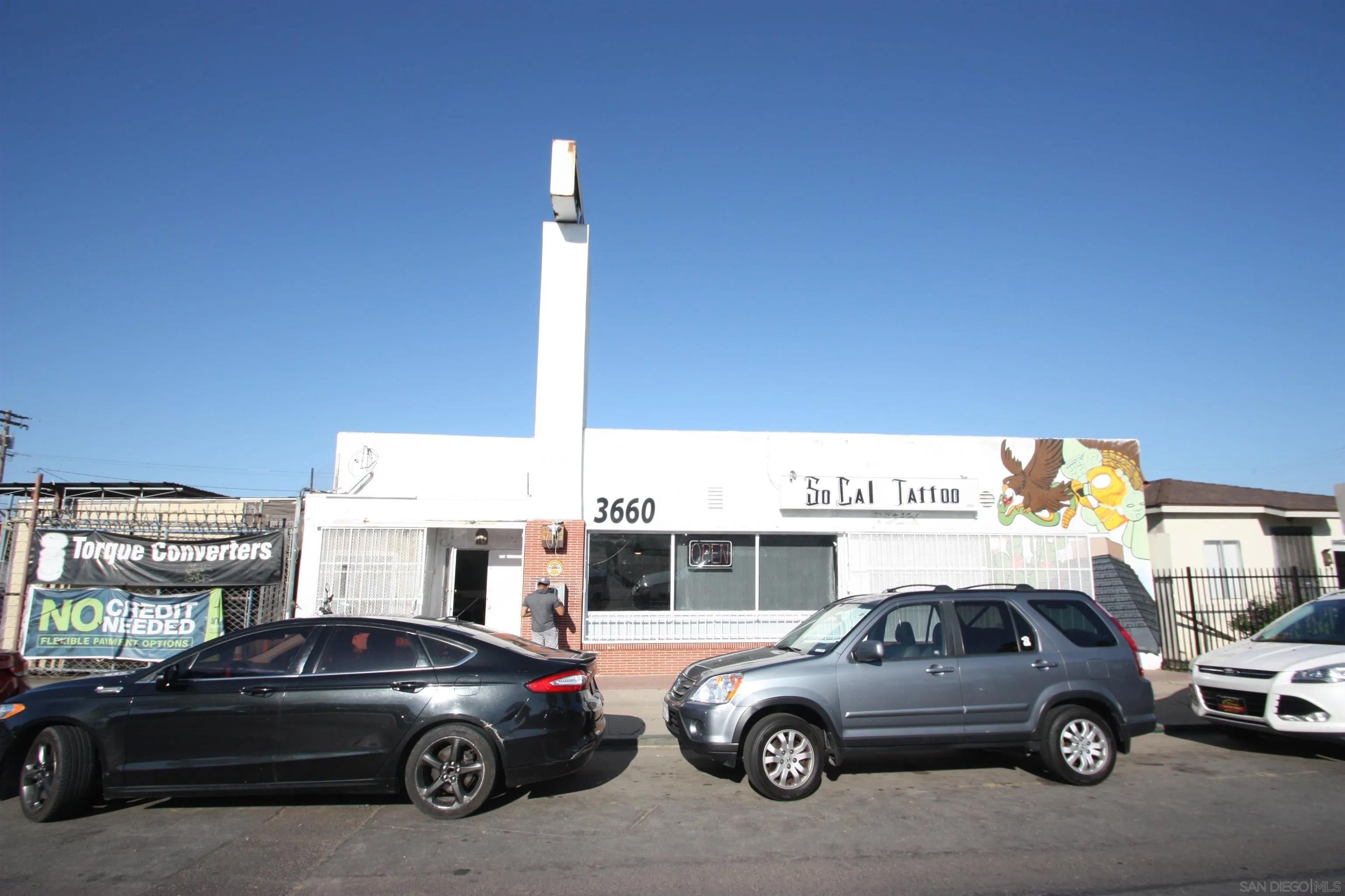 3660 Main St