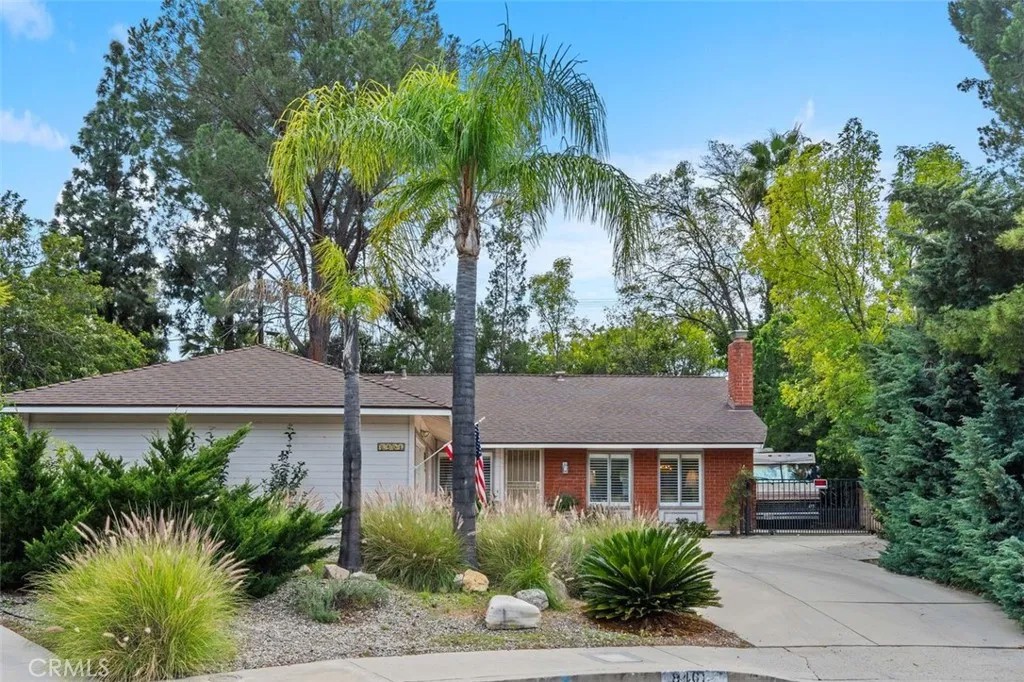 8401 Natalie Lane