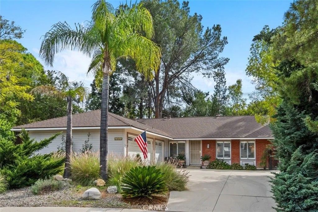 Photo of 8401 Natalie Lane, West Hills, CA 91304 (MLS # SR26059292)