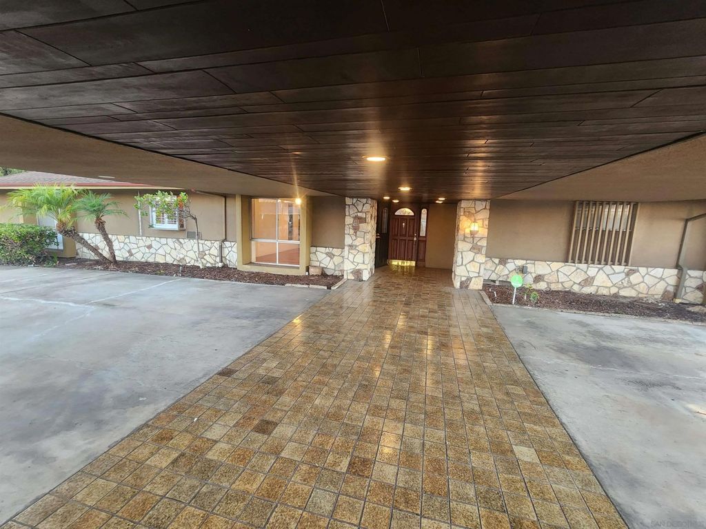 Photo of 9345 Monona Dr, La Mesa, CA 91942 (MLS # 250042978)