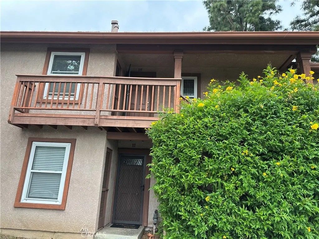 Photo of 7101 Farralone Ave #115, Canoga Park, CA 91303 (MLS # SR26096045)