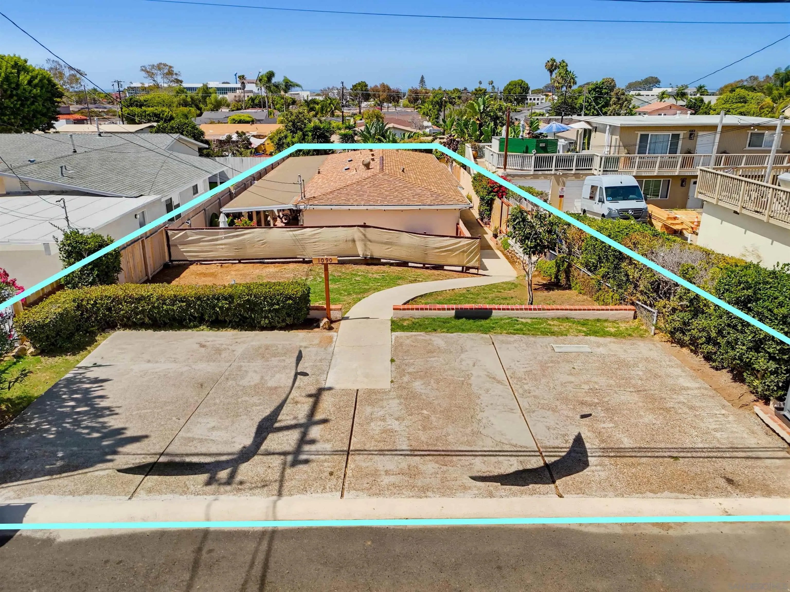 1090 Gardena Rd