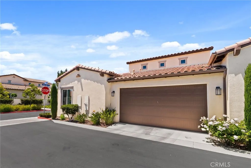 10832 Flora Park