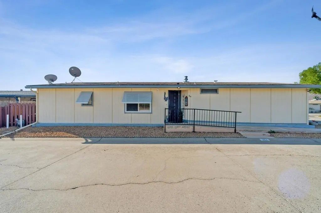 Photo of 27250 Murrieta #364, Menifee, CA 92586 (MLS # NDP2600355)