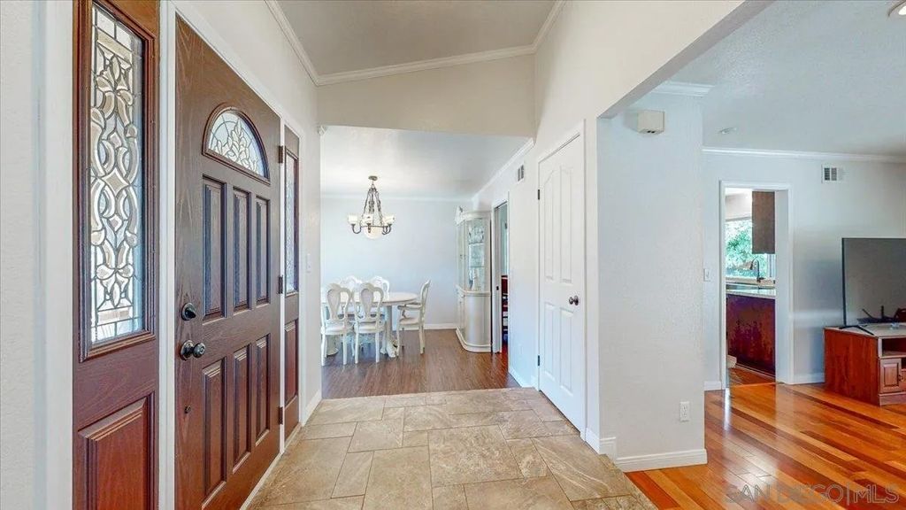 Photo of 1525 Fair Glen Rd, El Cajon, CA 92019 (MLS # 250045263)