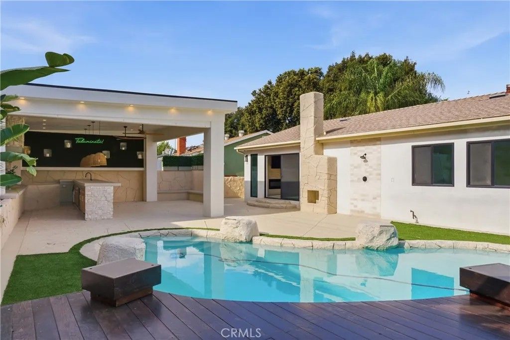 Photo of 14926 Binney St, Hacienda Heights, CA 91745 (MLS # DW26055097)