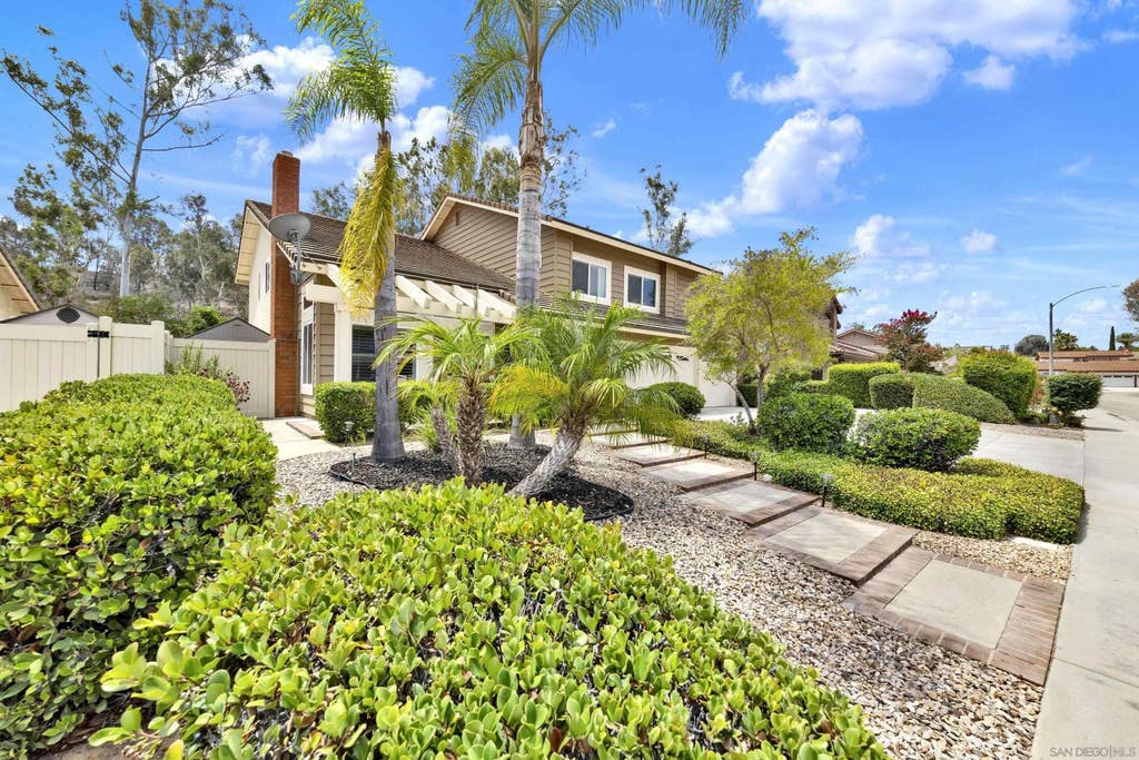 Photo of 13057 Treecrest ST, Poway, CA 92064 (MLS # 260019848)