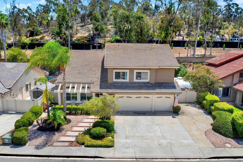 Photo of 13057 Treecrest ST, Poway, CA 92064 (MLS # 260019848)