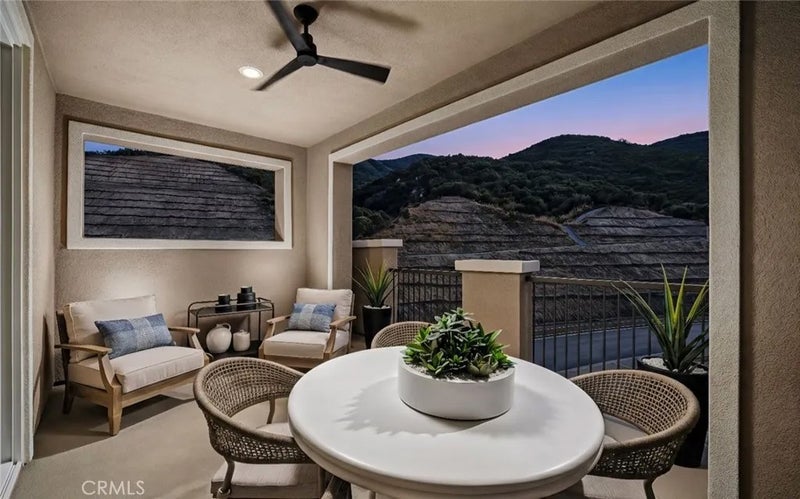 28884 VINECREST Court