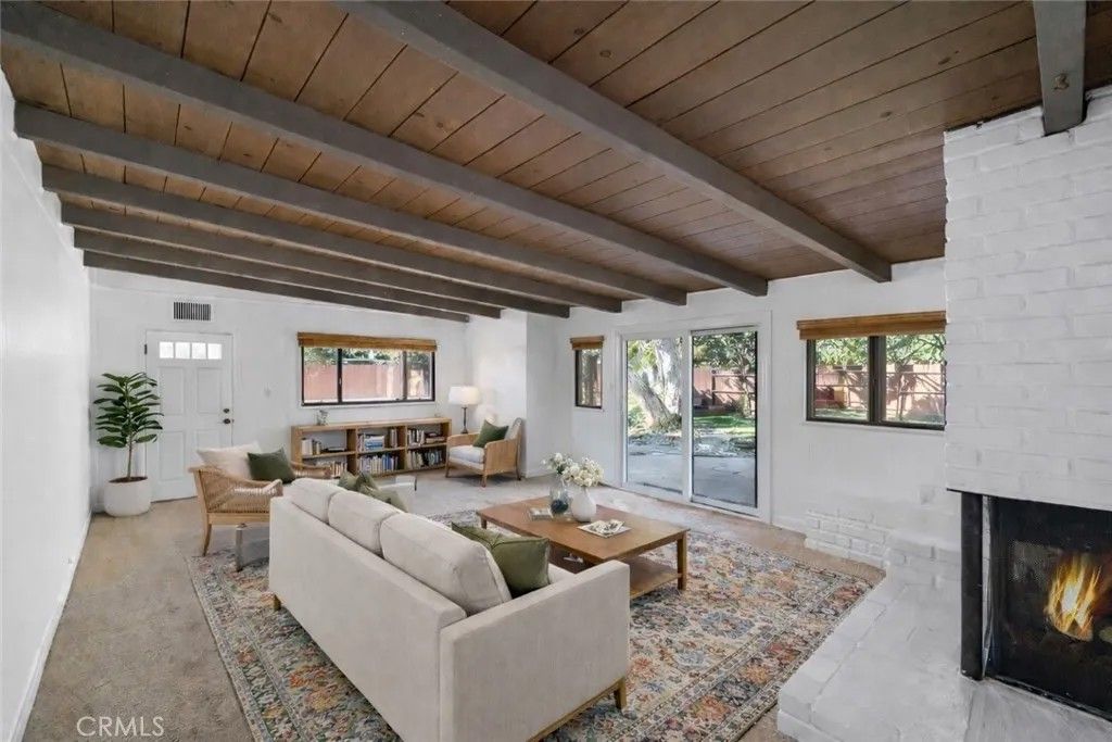 Photo of 4425 Walnut Avenue, Long Beach, CA 90807 (MLS # OC25275262)