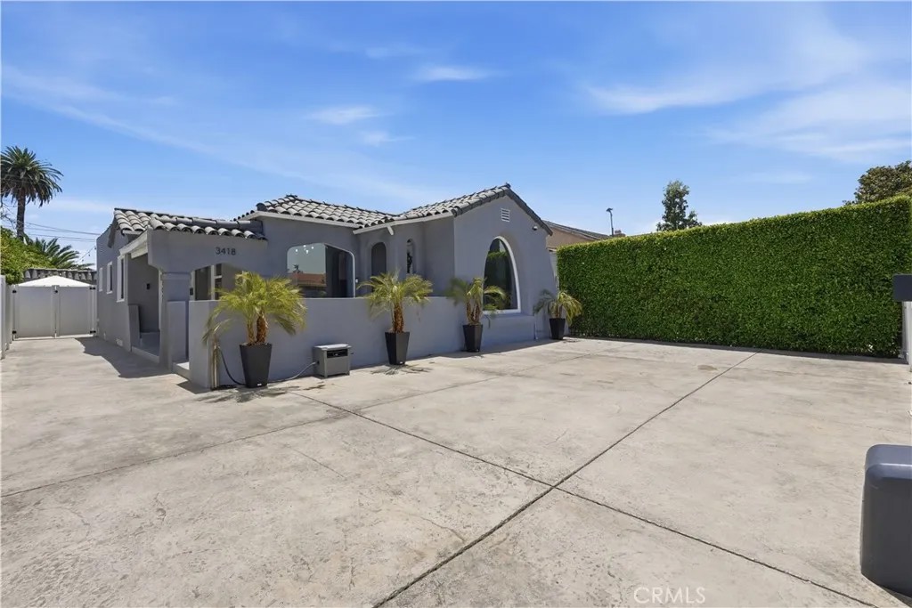 3418 W 75th Street