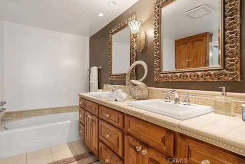 Tiny photo for 419 N Oakhurst Drive #102, Beverly Hills, CA 90210 (MLS # OC25252217)