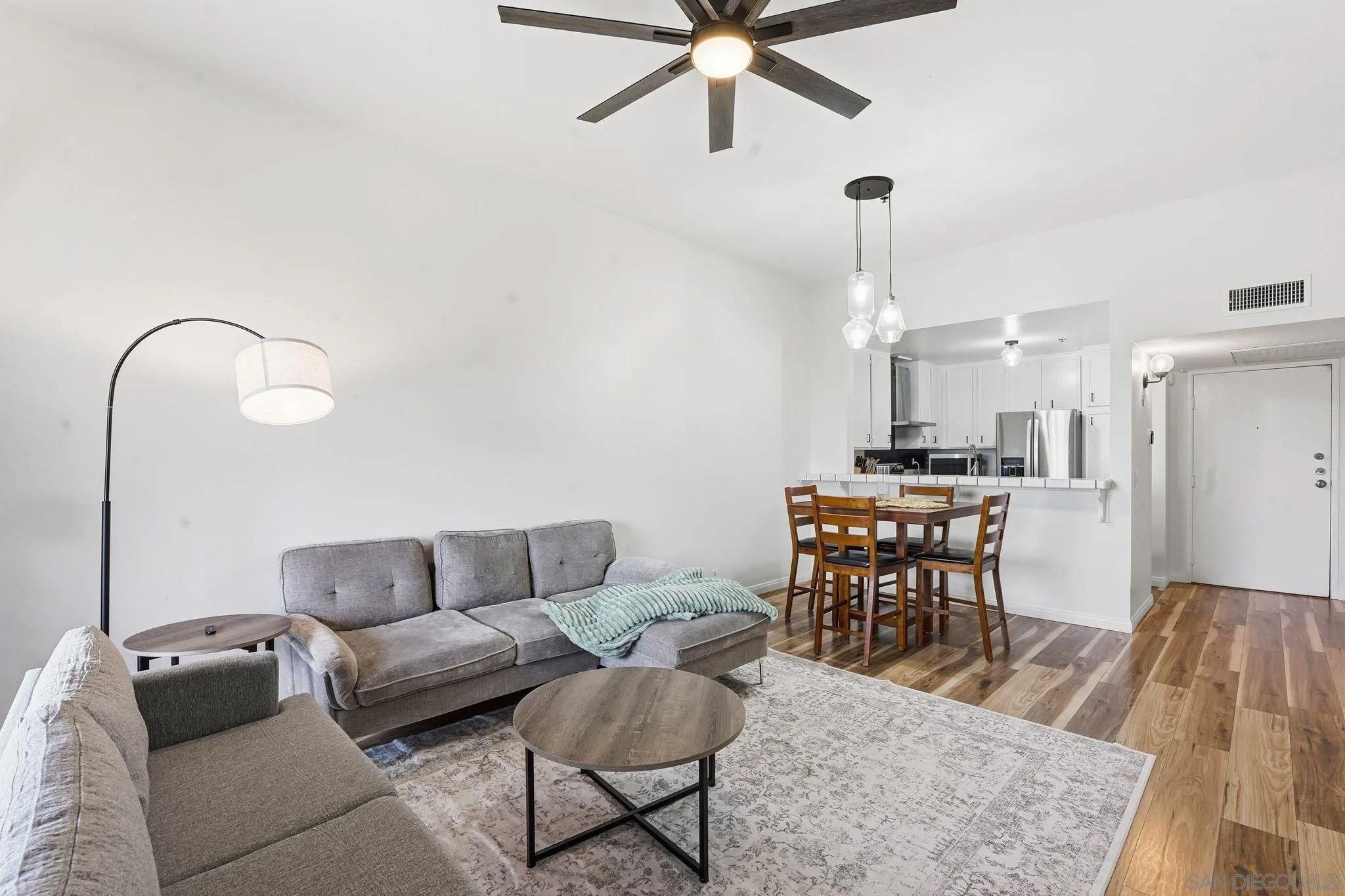 3955 Faircross Place 74