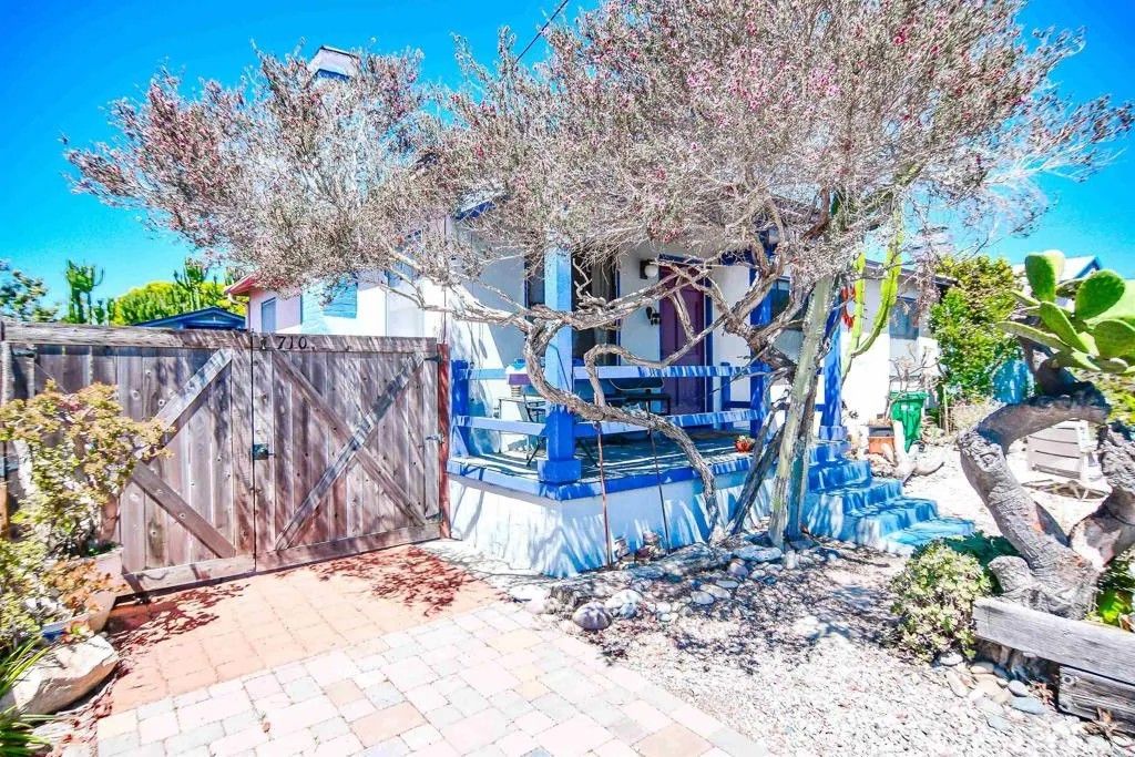 Photo of 710 Eucalyptus Street, Oceanside, CA 92054 (MLS # NDP2603324)