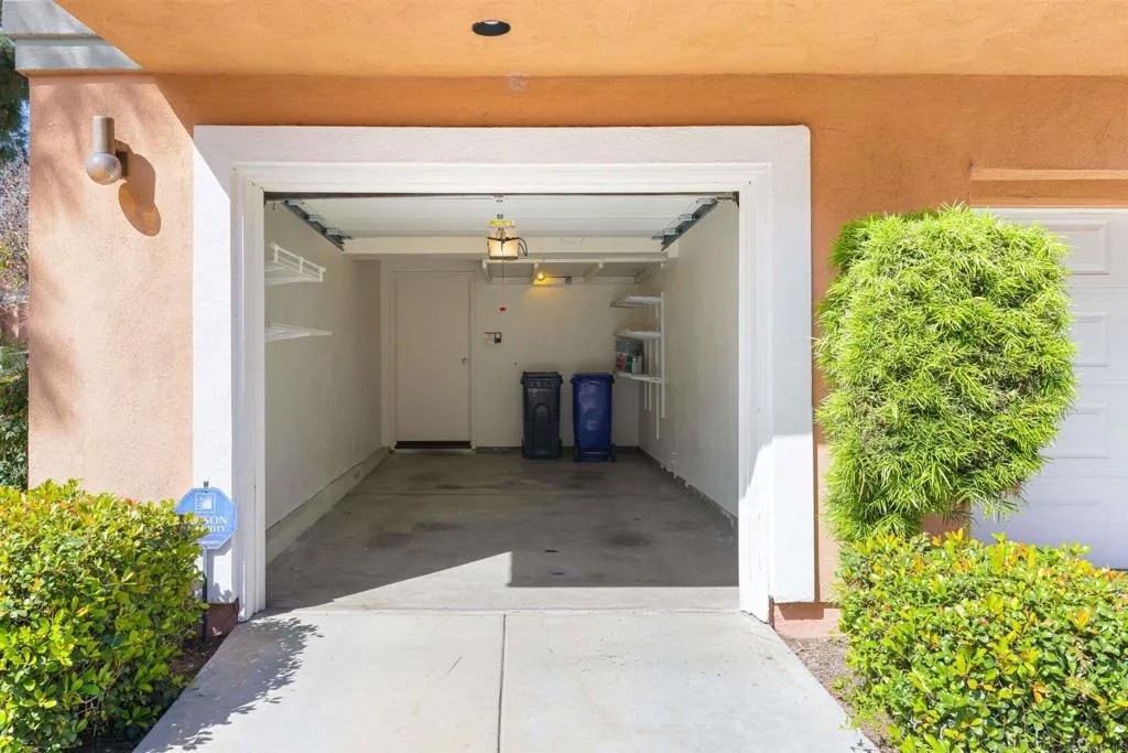 12047 Tivoli Park Row 4