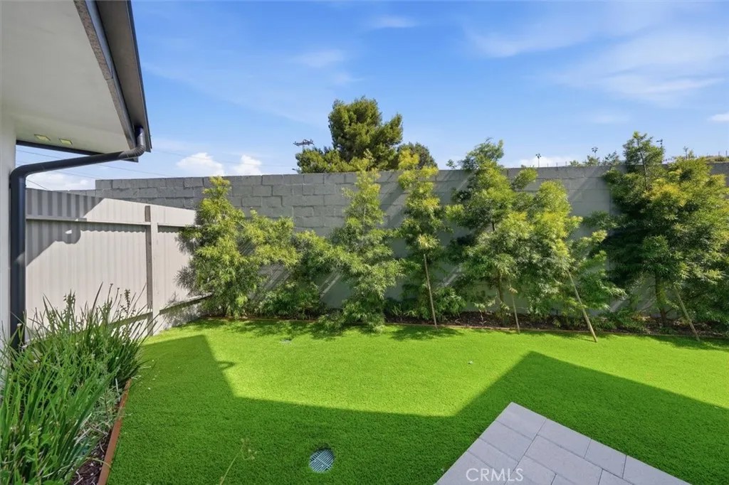 25628 Rolling Hills Way