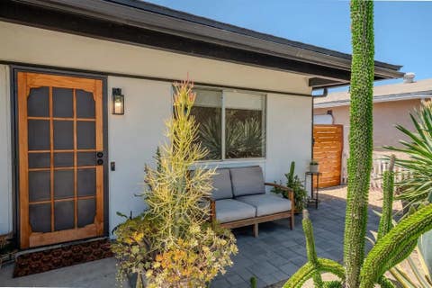 Photo of 885 Via Felicidad, Vista, CA 92084 (MLS # NDP2606994)