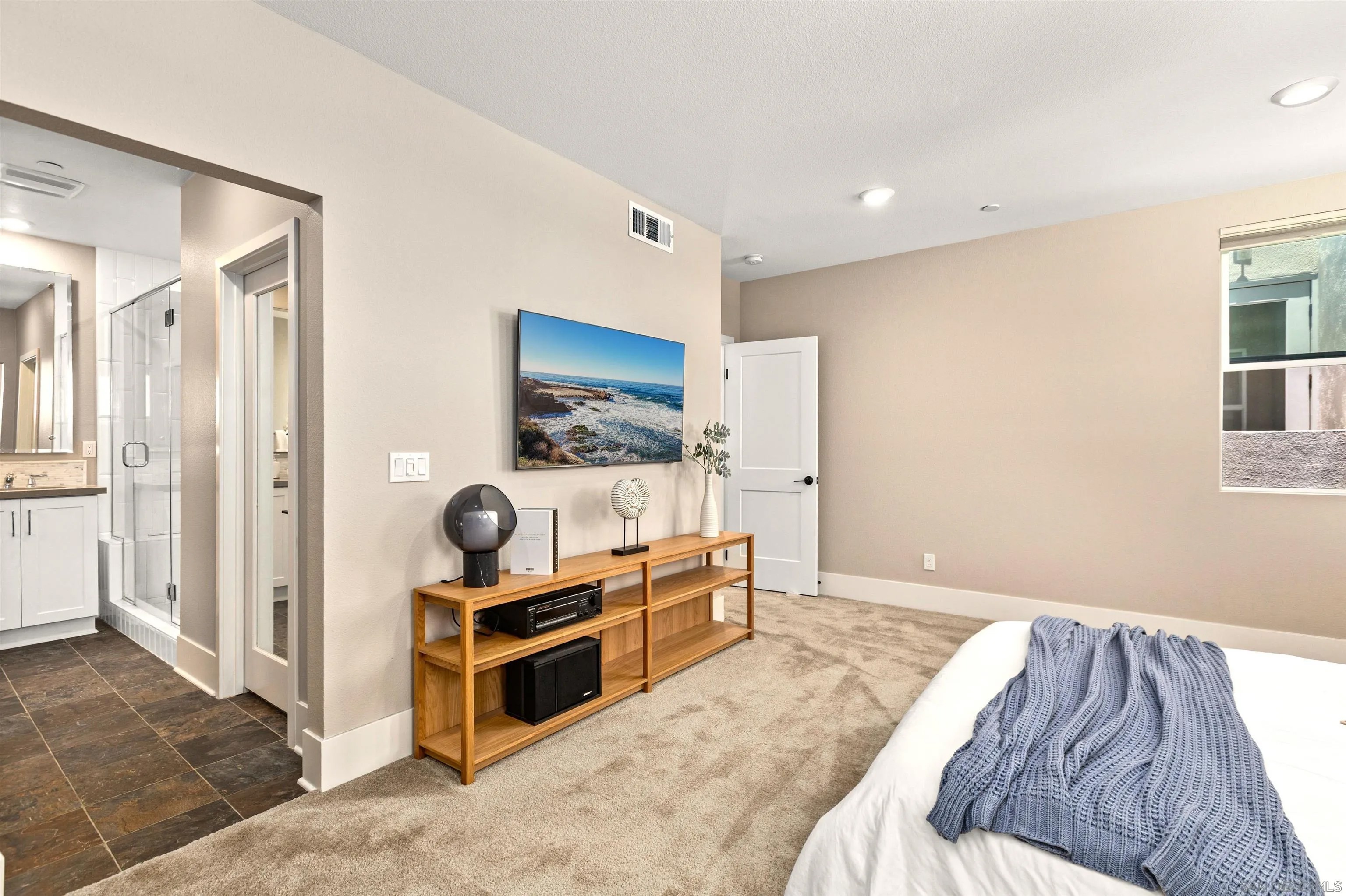 3979 Shasta St