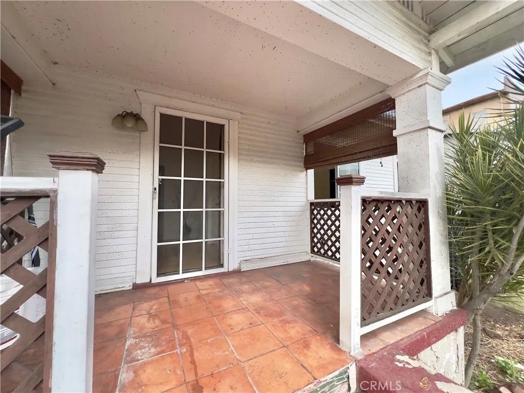 Photo of 1915 Echo Park, Los Angeles, CA 90026 (MLS # WS26045340)